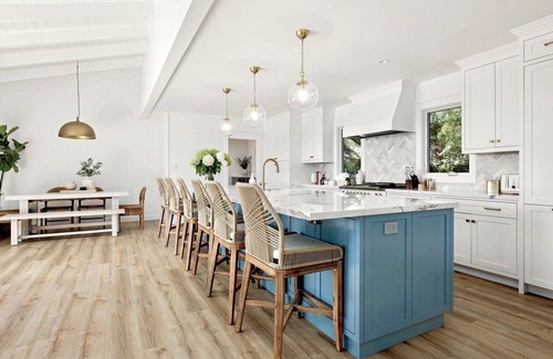 Junior College Neighborhood Association House | Luxury pool and sweeping views, newly remodeled