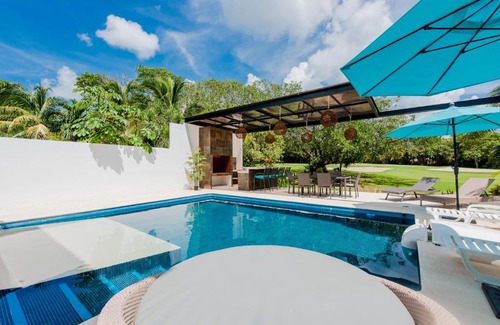 Puerto Aventuras House | LUXURY POOL & BEACH HOUSE AT THE MAYAN RIVIERA