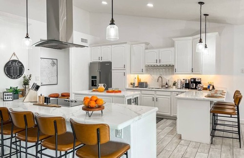 Mesa House | Luxury Resort Estate | Pool | Games | 8 Bedrooms