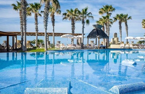 Puerto Juarez Resort | Luxury Resort w/Beach Access