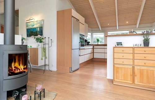 Grønhøj House | Luxury Retreat in Gronhoj Strand-By Traum