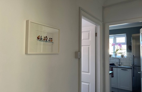 Walton-on-Thames Apartment | Luxury Riverside Apartment in Walton-on-Thames