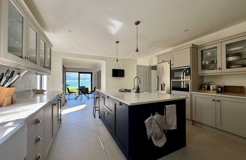 Newry House | Luxury Seaside Escapen