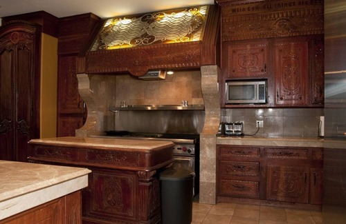 Midway House | LUXURY, SECLUDED LODGE SKI AND SWIM