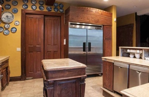 Midway House | LUXURY, SECLUDED LODGE SKI AND SWIM