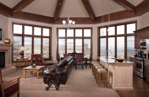 The Timbers Condo | Luxury Ski in/Ski Out 2BR Plus, Avail 2/22/25-3/01/25 only
