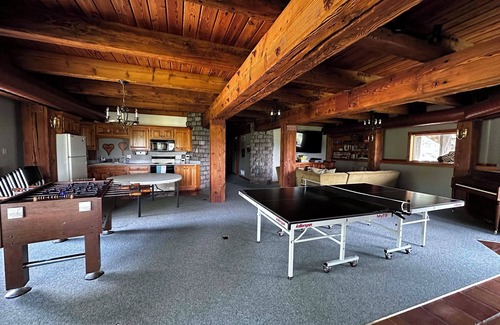 The Galena Territory Cabin | Luxury, spacious lodge, 10 mile views on 300 acre ranch, Trails, Ponds, Animals