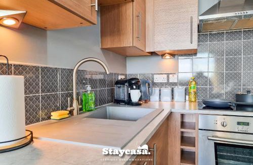 Clayton Apartment | Luxury Sportcity Suite Amazing Views With Parking