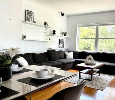Williamstown House | Luxury stay in Williamstown