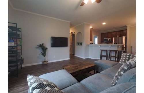 Belton House | Luxury stay near lake Belton - Wi-Fi A/C