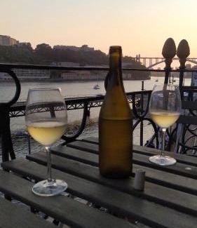Lordelo do Ouro e Massarelos Apartment | Luxury stay Studio overlooking the Douro River