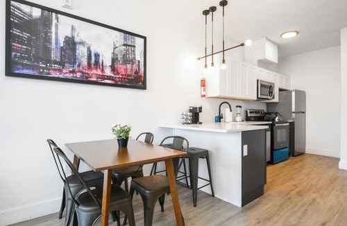 Elizabeth Apartment | Luxury Studio 30 Mins to Manhattan Evonify