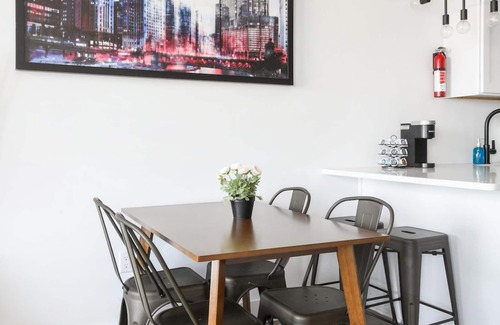 Elizabeth Apartment | Luxury Studio 30 Mins to Manhattan Evonify