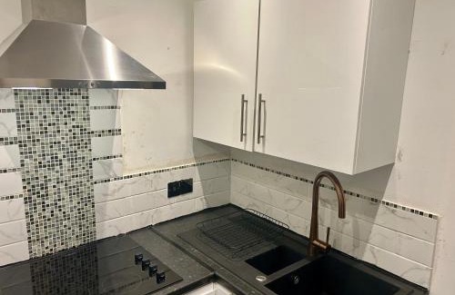 Elmers End Bed & Breakfast | Luxury studio apartment, Beckenham