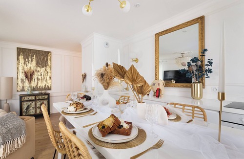 Bagneux Apartment | Luxury Suite 10 Minutes from Paris - Private Sauna, Cinema & Premium Experiences
