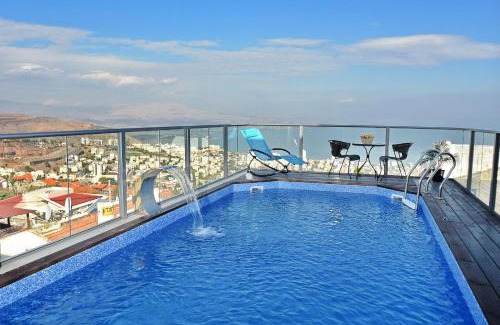 Tiberias Apartment | Luxury Suite with Jaccuzzi & Heated Pool