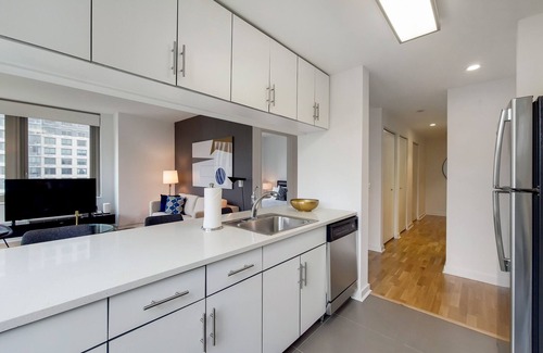 Exchange Place North Apartment | Luxury Two Bedroom Apartment In Jersey City
