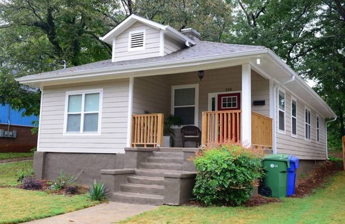 Atlanta House | Luxury Urban Oasis 1.5 miles from Mercedes Stadium