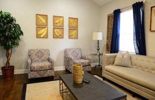 Atlanta House | Luxury Urban Oasis 1.5 miles from Mercedes Stadium