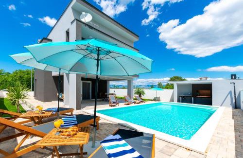 Murvica Villa | Luxury Vila Klara with heated pool, near Airport&Zadar