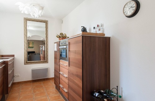 Saumane-de-Vaucluse Villa | Luxury villa La Coquille with air conditioning and private pool