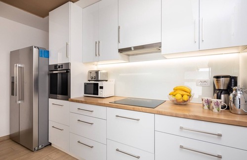 Stanici Villa | Luxury Villa Holiday Residence with heated pool, jacuzzi and BBQ near the beach in Stanici - Omis