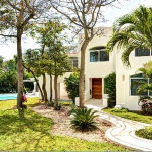 Playacar Fase II Villa | Luxury Villa in Playacar