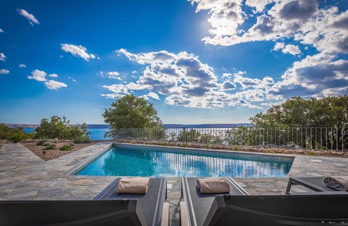 Lukovo Sugarje Villa | Luxury Villa Sea - with private pool and beach