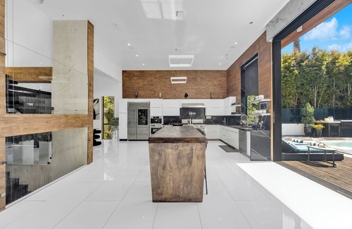 Pico - Robertson Villa | Luxury Villa