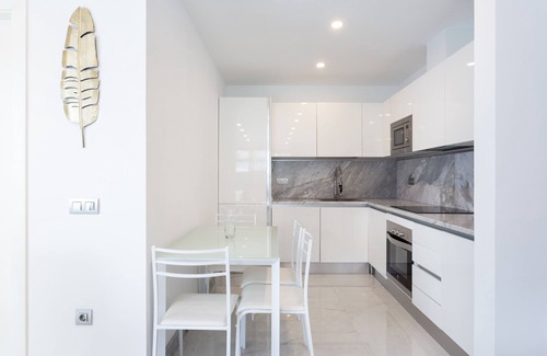 Los Cristianos Villa | Luxury Villa with Pool and air conditioning