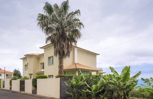 Sao Vicente Villa | Luxury villa with private heated pool, garden and views of the sea and mountains