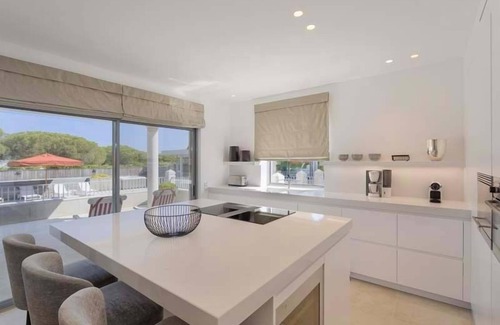 Quinta do Lago Villa | Luxury villa with private pool, WiFi, jacuzzi and more PV03 - Almancil, Algarve