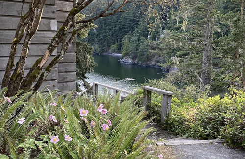 Eastsound House | Luxury Waterfront Estate, Hot Tub, Mooring, Gated Privacy, Multi-Family