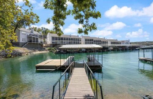 Lake Ozark House | Luxury waterfront lakehouse with private dock views