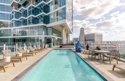 East Village Apartment | Luxury with Views! Across from Conv Center & PetCo! Heated Pool, Spa and Arcade!