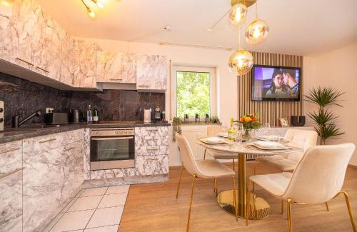 Biberach an der Riss Apartment | Luxx Home BC, Zentral - Balkon - Parkplatz - voll ausgestattete Küche