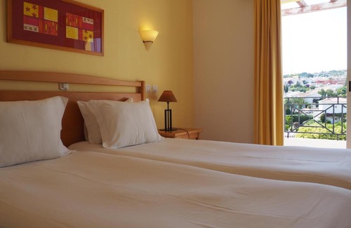Praia da Luz Hotel | Luz Bay Hotel