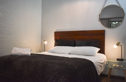 Pretoria House | Lydiana Guesthouse