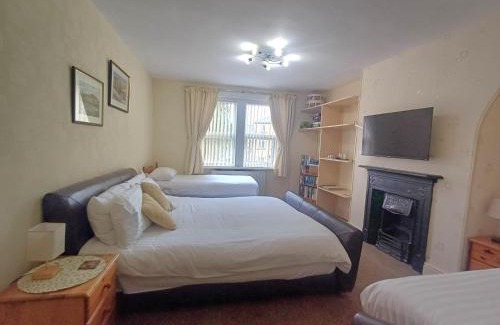 Pateley Bridge House | Lyndale Guesthouse