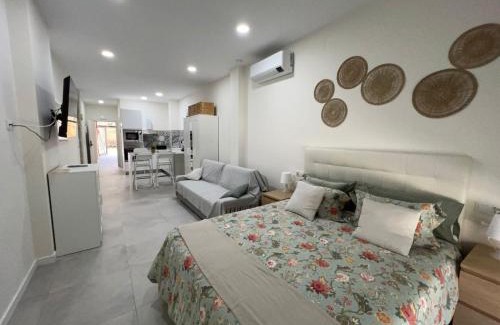 La Trinidad Apartment | Málaga centro estudio precioso 4
