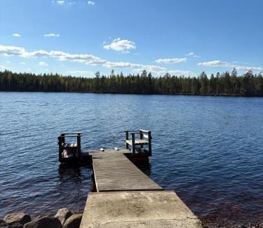 Sonkajarvi Ski Chalet | Mökki järvenrannalla