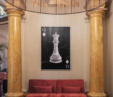 Quartier du Faubourg-Montmartre Hotel | M Social Hotel Paris Opera