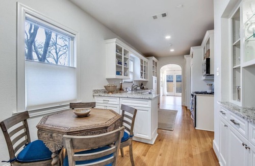 Greenland Hills House | M Streets Beauty! Ultimate High-end luxury.