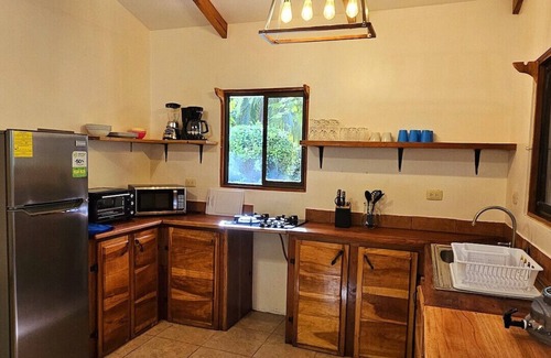 Cocles Ski Chalet | M2 Madu AC, great location!