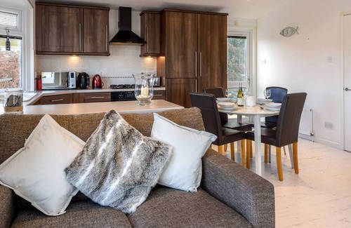 Mynytho Ski Chalet | M23 The Warren in the beautiful Abersoch