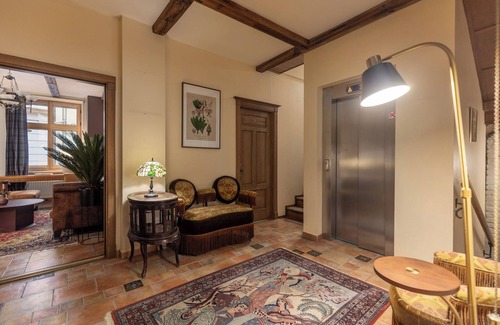 Old Town Hotel | M5 self check-in Boutique Hotel