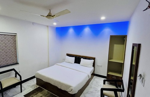 Bhubaneshwar Hotel | Maa Gouri Central
