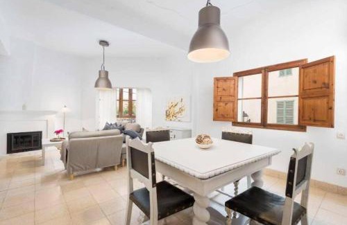Campanet Apartment | Maca Plaza
