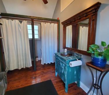 Bywater House | Macarty House, A Bohemian Resort with pool and cabana bar