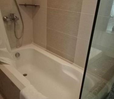 Lapu-Lapu Apartment | Mactan Newtown One Bedroom - ocean view